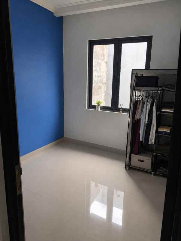 dijual rumah kota wisata cibubur