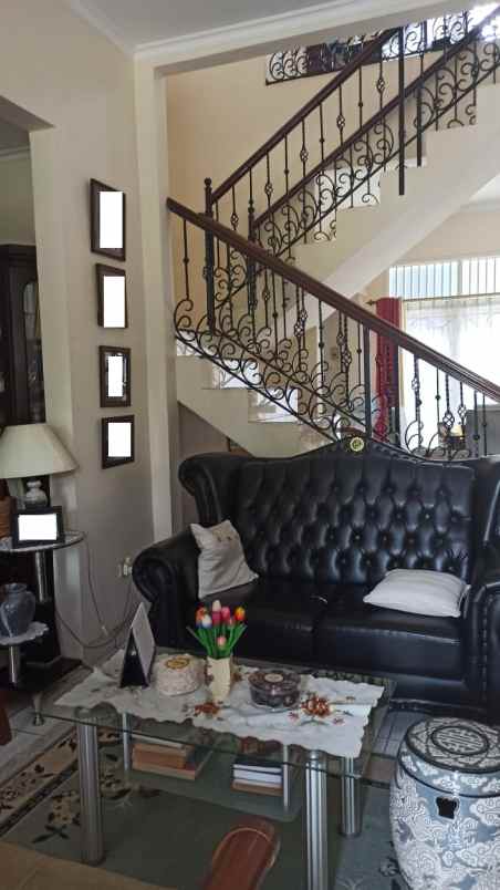 dijual rumah kota wisata pesona