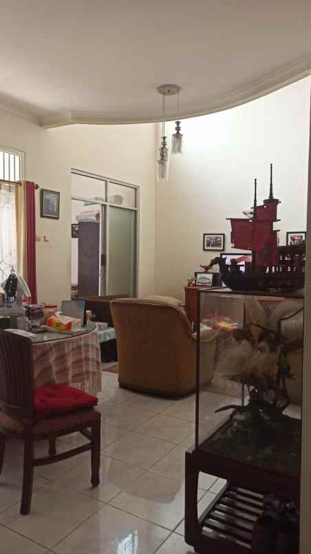 dijual rumah kota wisata pesona