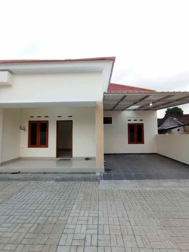 dijual rumah krapyak