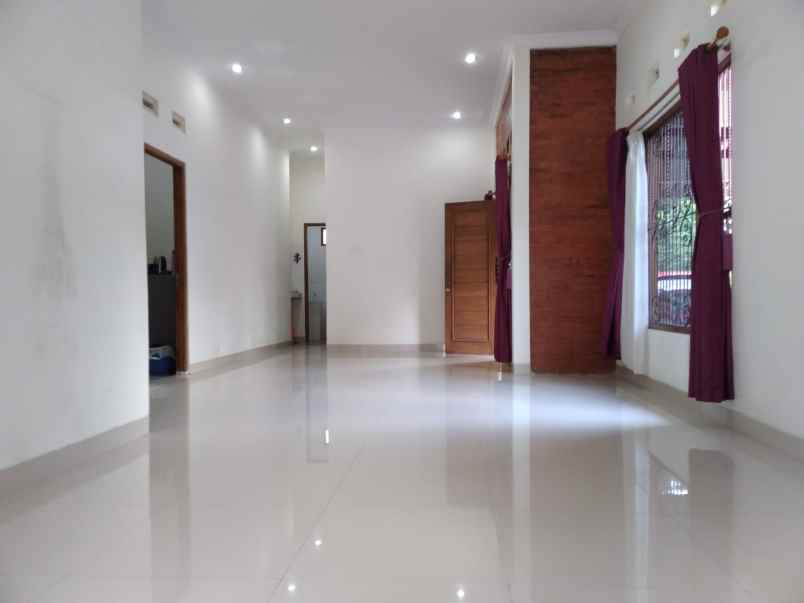 dijual rumah krapyak wedomartani