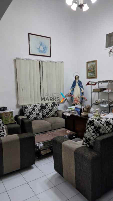 dijual rumah krembangan barat
