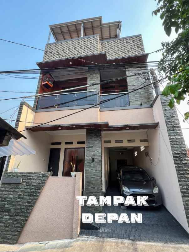 dijual rumah larangan
