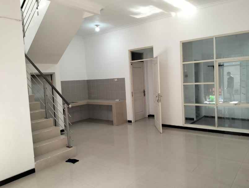 dijual rumah lebak indah kec gading