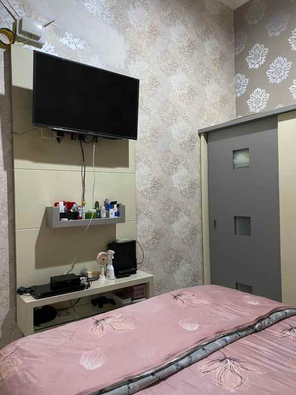 dijual rumah lebak jaya utara 3