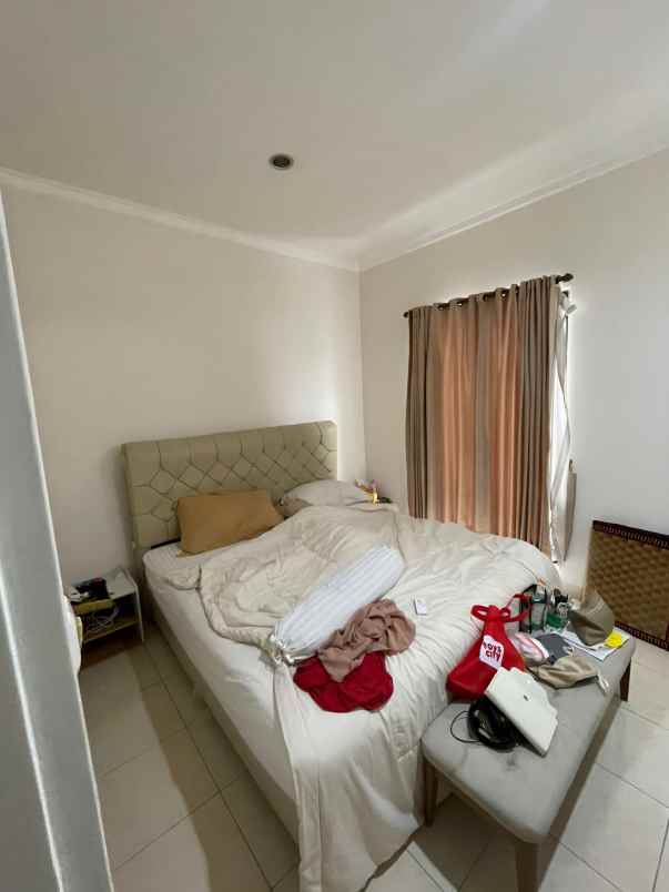 dijual rumah legoso pisangan ciputat