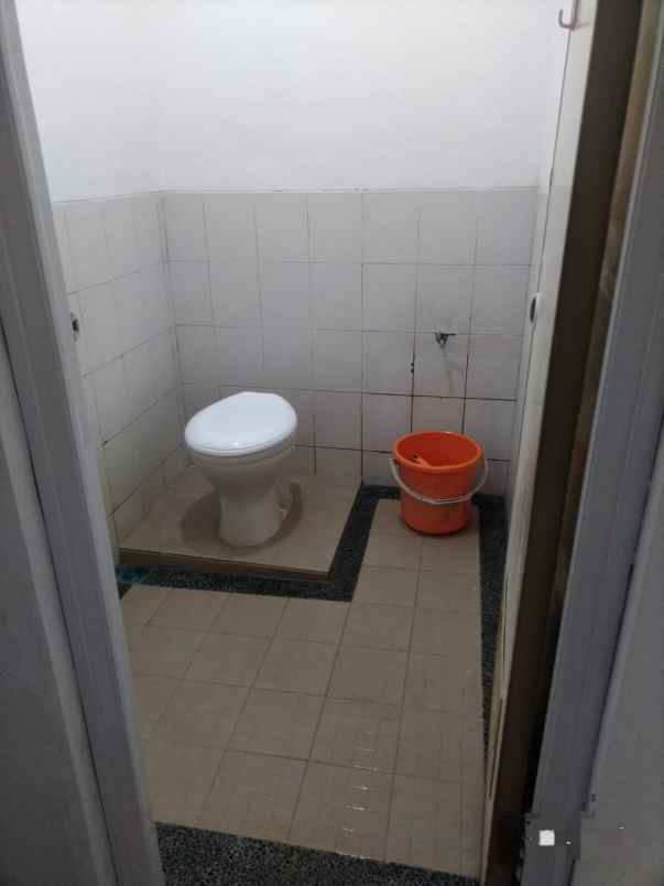 dijual rumah lembah teratai