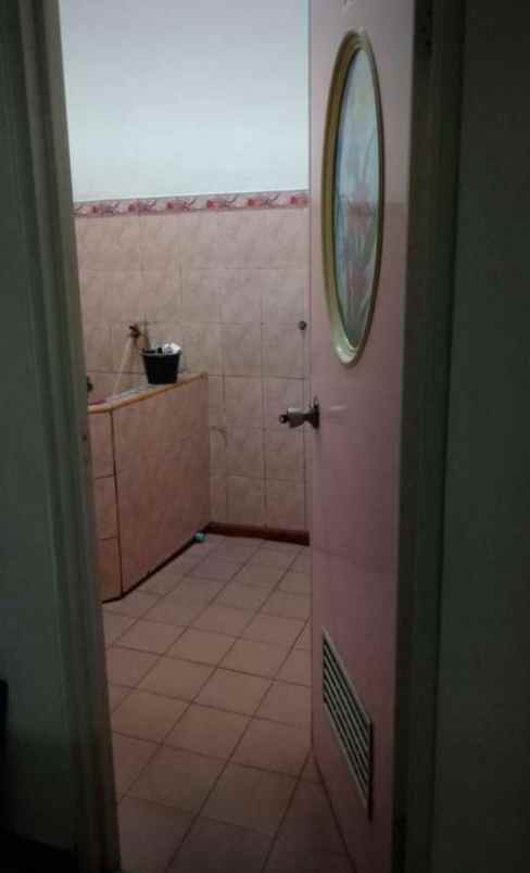 dijual rumah lidah kulon wiyung