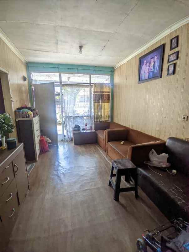 dijual rumah lokasi bina asih sentosa