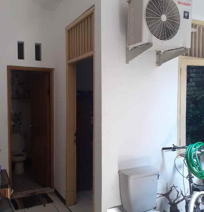 dijual rumah lokasi strategis di