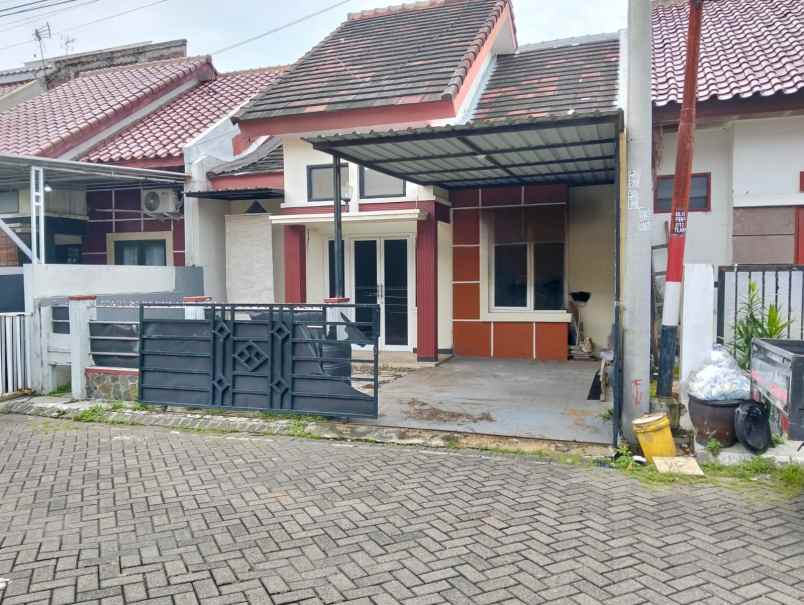 dijual rumah lokasi sulfat kota malang