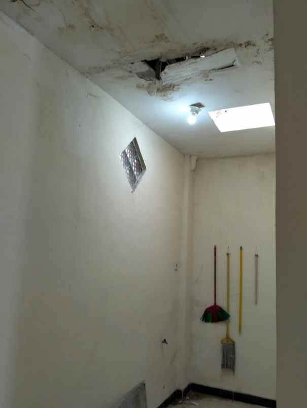 dijual rumah lokasi sulfat kota malang