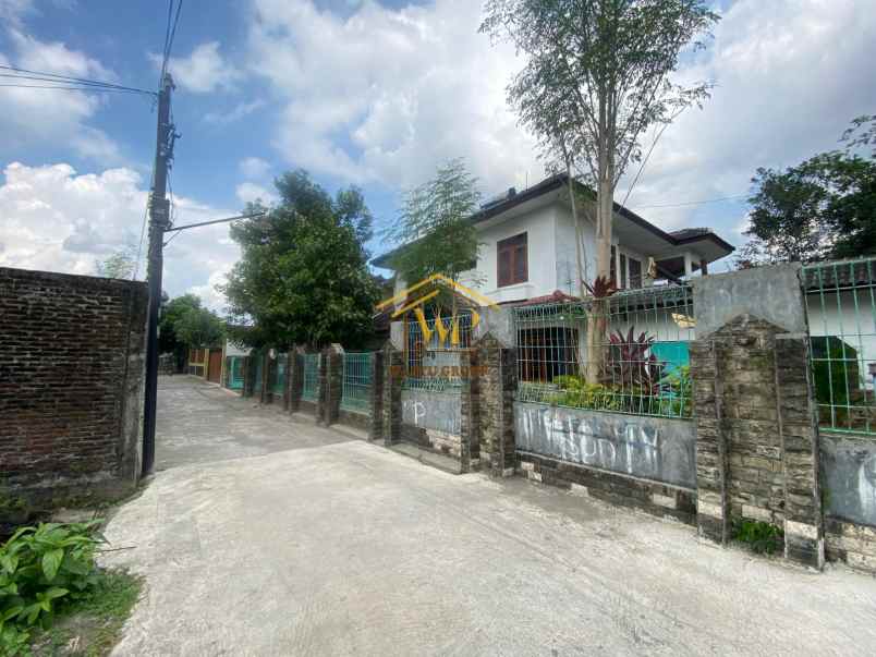 dijual rumah maguwoharjo depok sleman