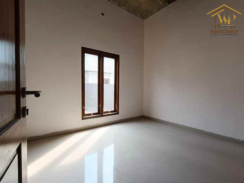 dijual rumah maguwoharjo sleman