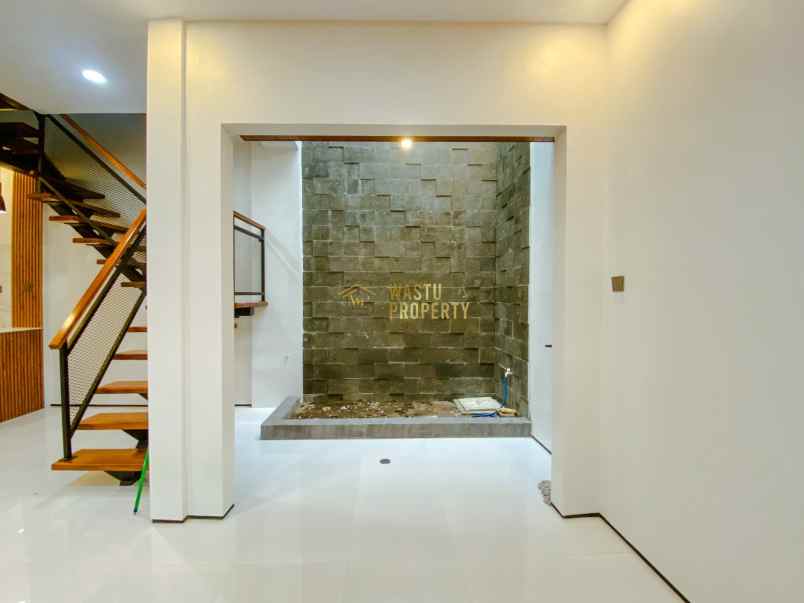 dijual rumah maguwoharjo sleman