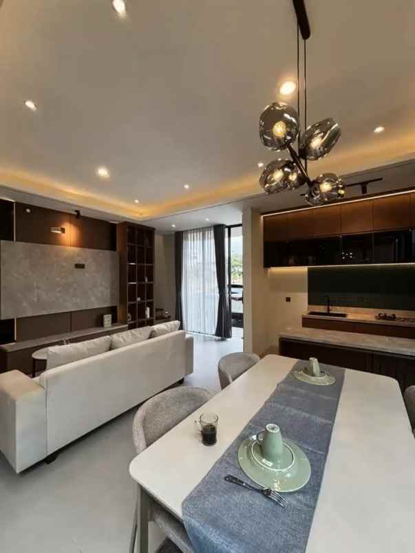 dijual rumah maguwpharjo