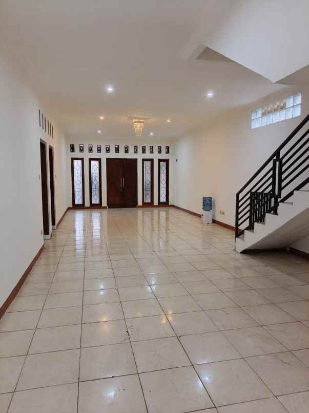 dijual rumah mainroad ciganitri logam