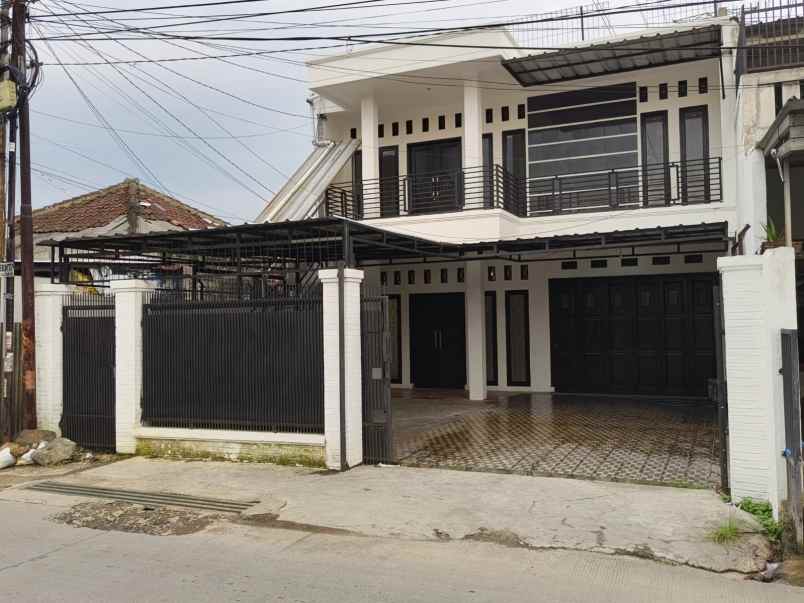 dijual rumah mainroad ciganitri logam
