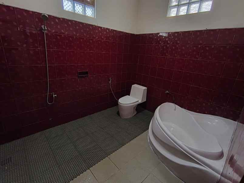 dijual rumah mainroad ciganitri logam