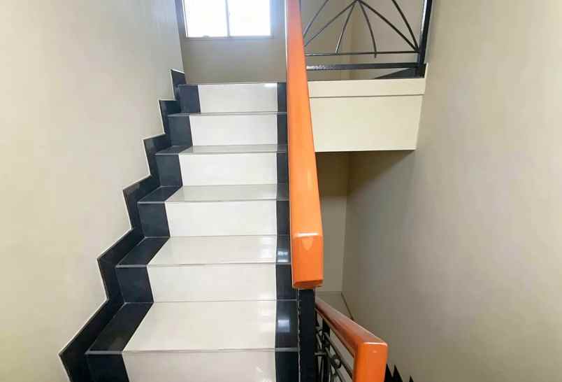 dijual rumah malaka country pondok kopi