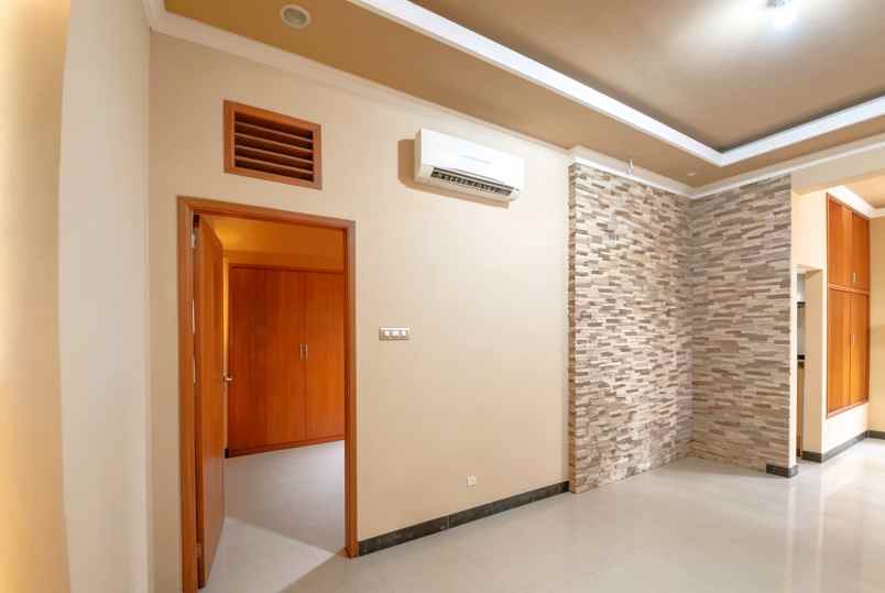 dijual rumah malaka country pondok kopi