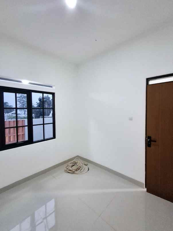 dijual rumah mandalajati