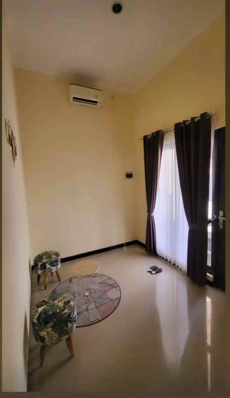 dijual rumah mangunharjo