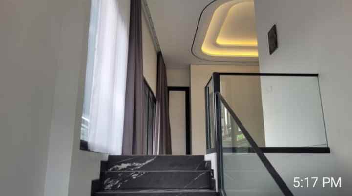 dijual rumah manyar kertoadi