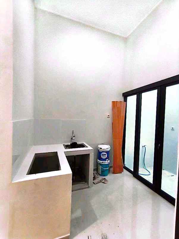 dijual rumah masangan kulon