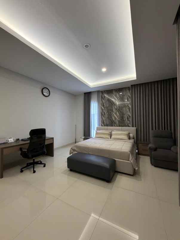 dijual rumah menteng village gading serpong