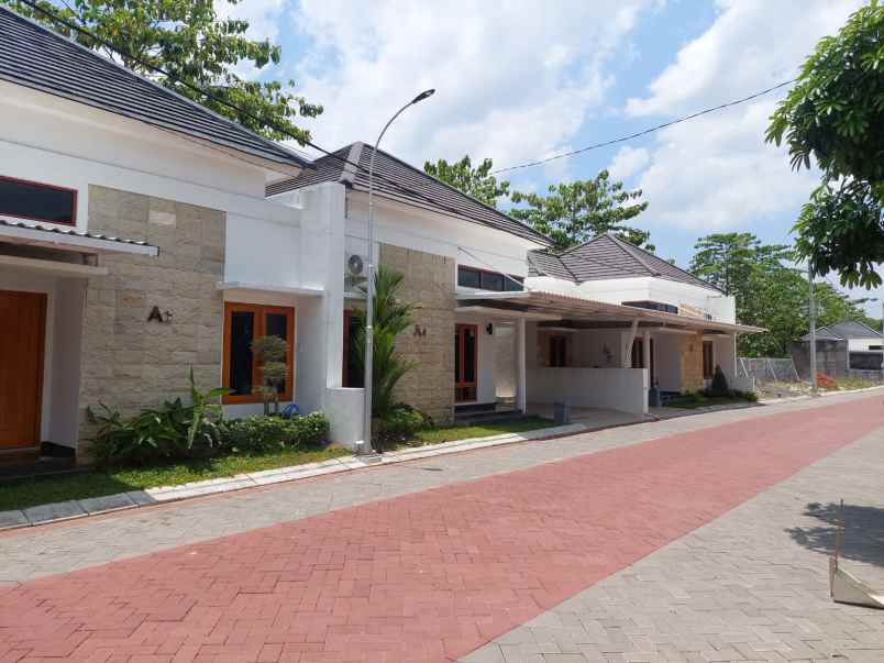 dijual rumah merbung klaten selatan