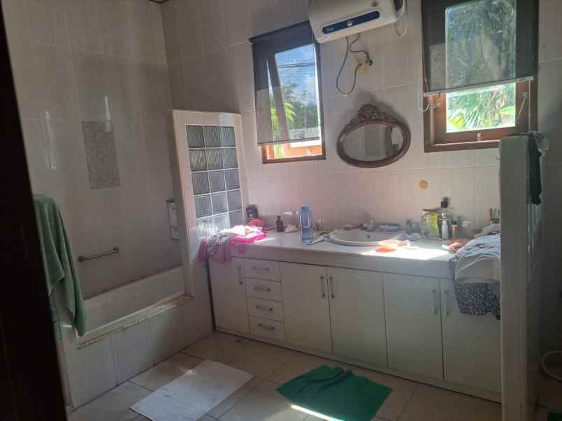 dijual rumah mewah 2lt puputan renon denpasar