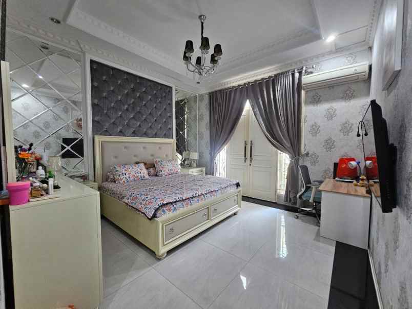 dijual rumah mewah di citra grand cibubur