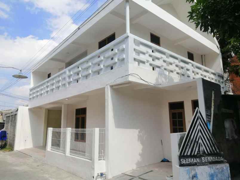 dijual rumah minomartani