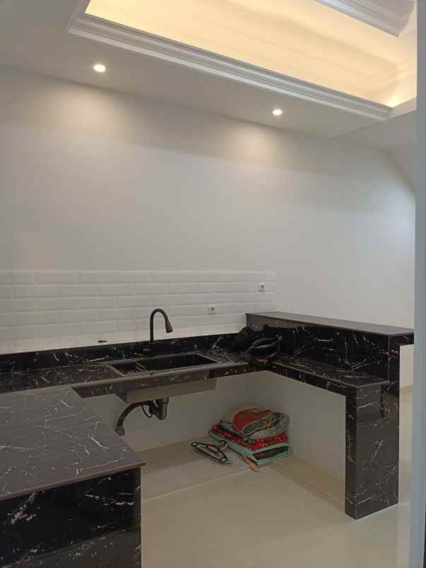 dijual rumah murah di kahfi 1 cipedak a