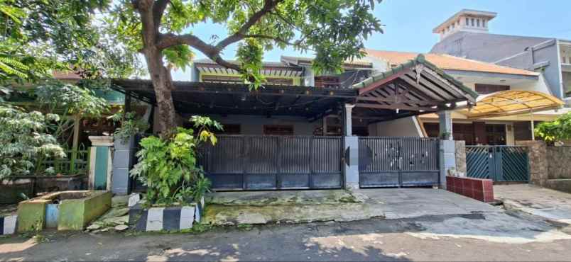 dijual rumah murah siap huni perum rungkut asri