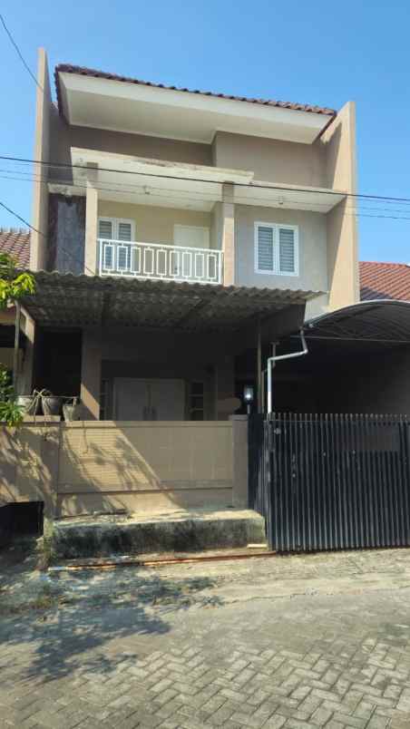 dijual rumah nirwana eksekutif