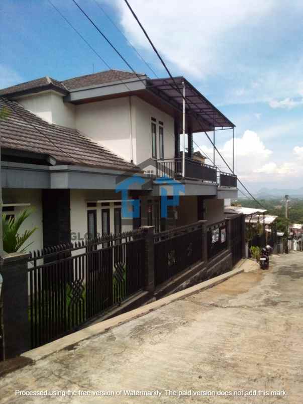 dijual rumah padalarang