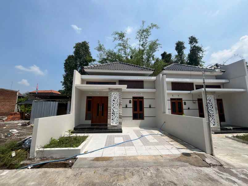 dijual rumah pakahan jogonalan klaten