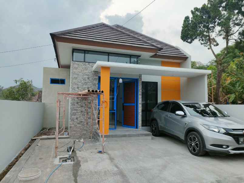 dijual rumah pakembinangun pakem sleman