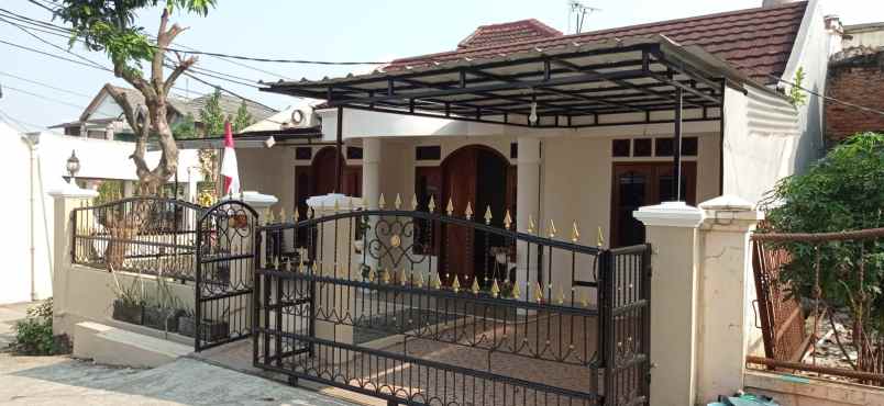 dijual rumah pancoran mas depok