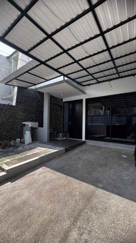 dijual rumah pantai mentari