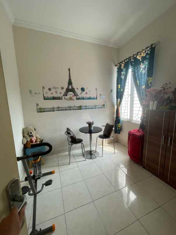 dijual rumah paradise park sarakan