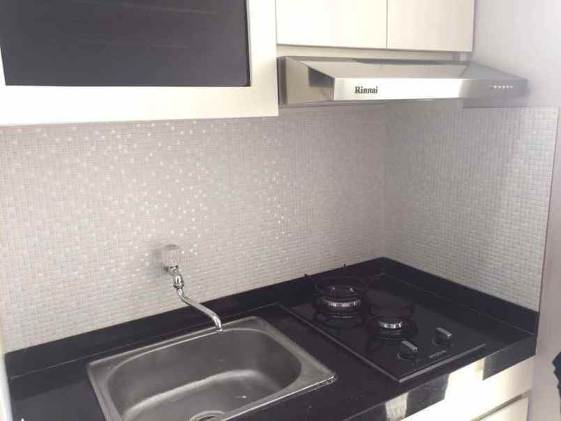 dijual rumah parahyangan residence