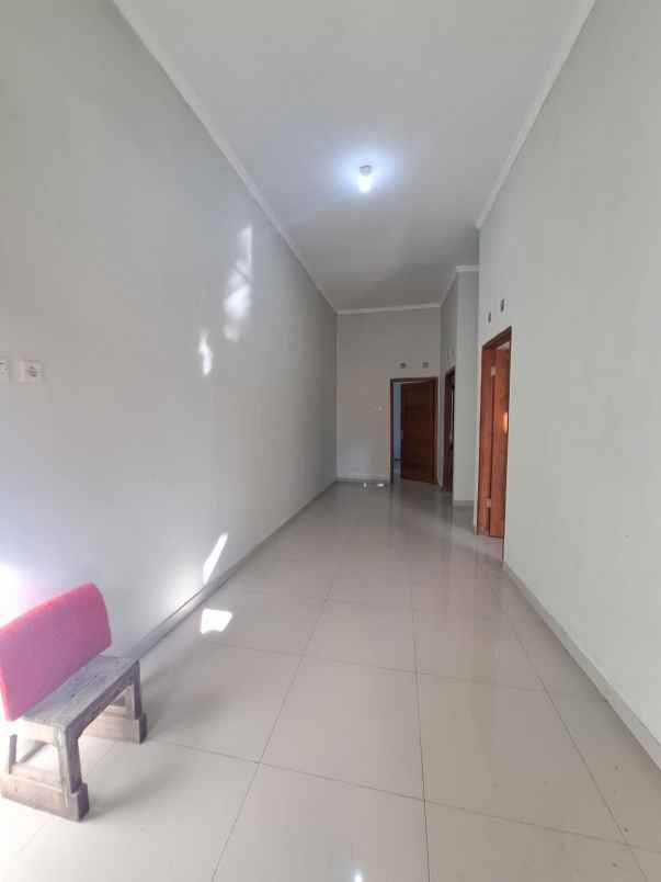 dijual rumah pasar jangkang