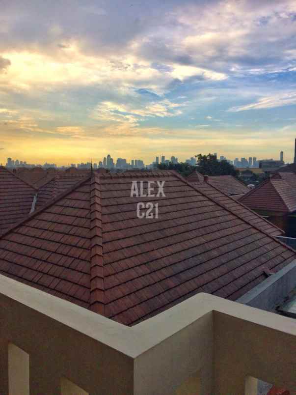 dijual rumah pasar minggu