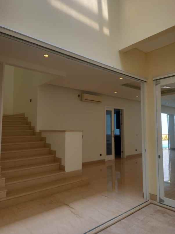 dijual rumah pejaten barat