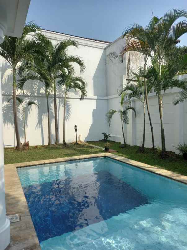 dijual rumah pejaten barat