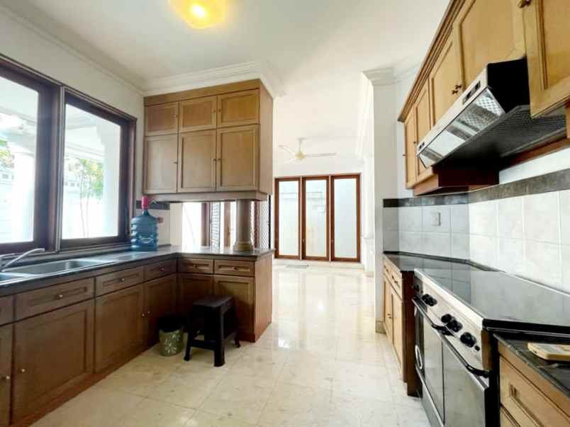 dijual rumah pejaten barat