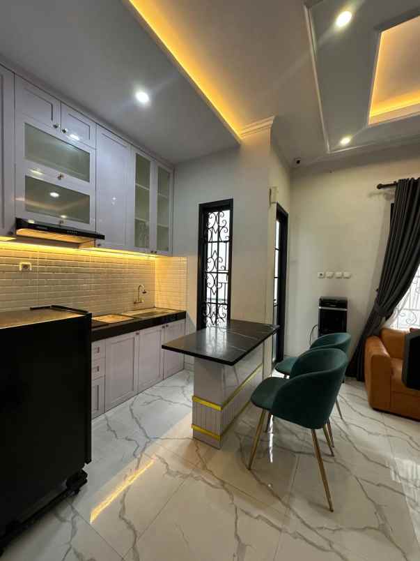 dijual rumah pejaten timur pasar minggu